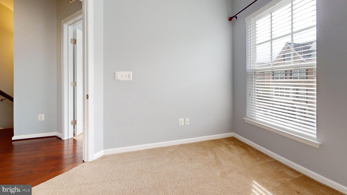 3613 Summer House St Property Photo 11