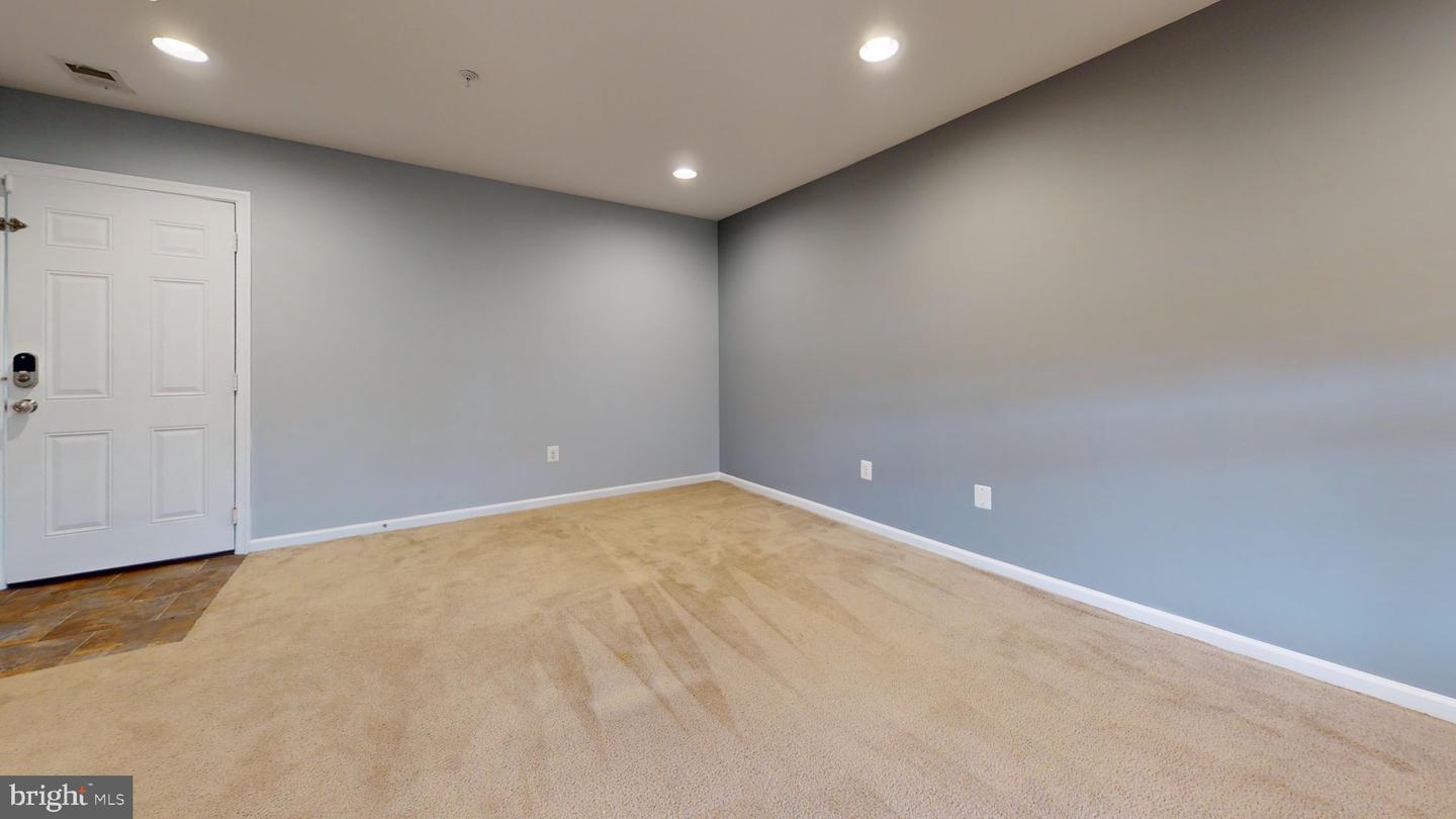 3613 Summer House St Property Photo 13