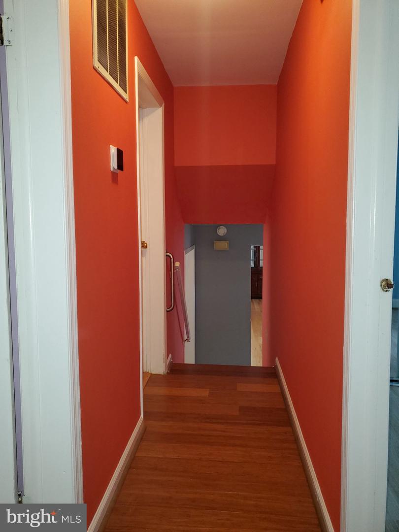 12200 Lemar Ct Property Photo 14