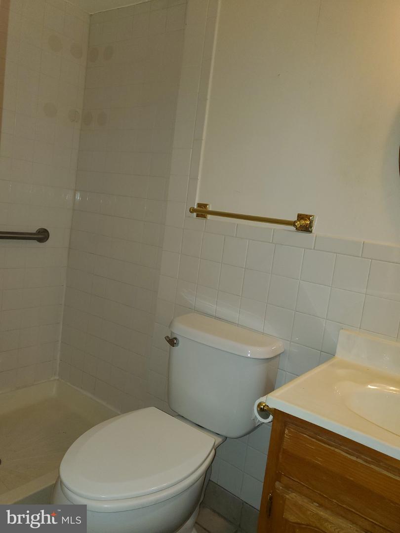 12200 Lemar Ct Property Photo 18