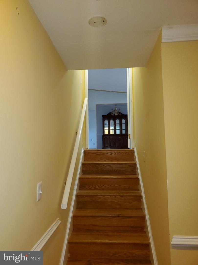 12200 Lemar Ct Property Photo 20
