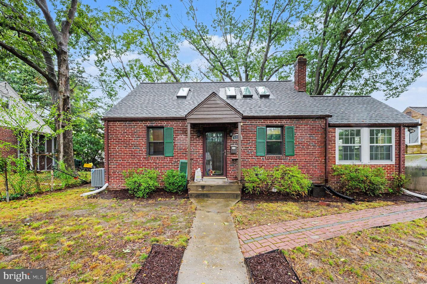 6711 Conway Ave Property Photo 1