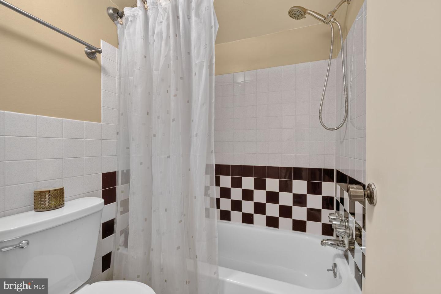 4 Monroe St #4-909 Property Photo 16