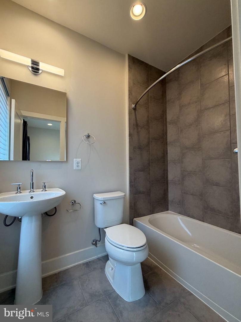 111 Heath Pl Property Photo 27