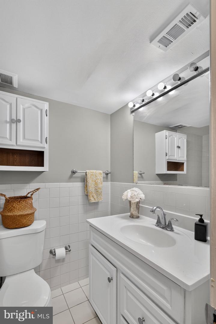 12303 Braxfield Ct #384 Property Photo 13