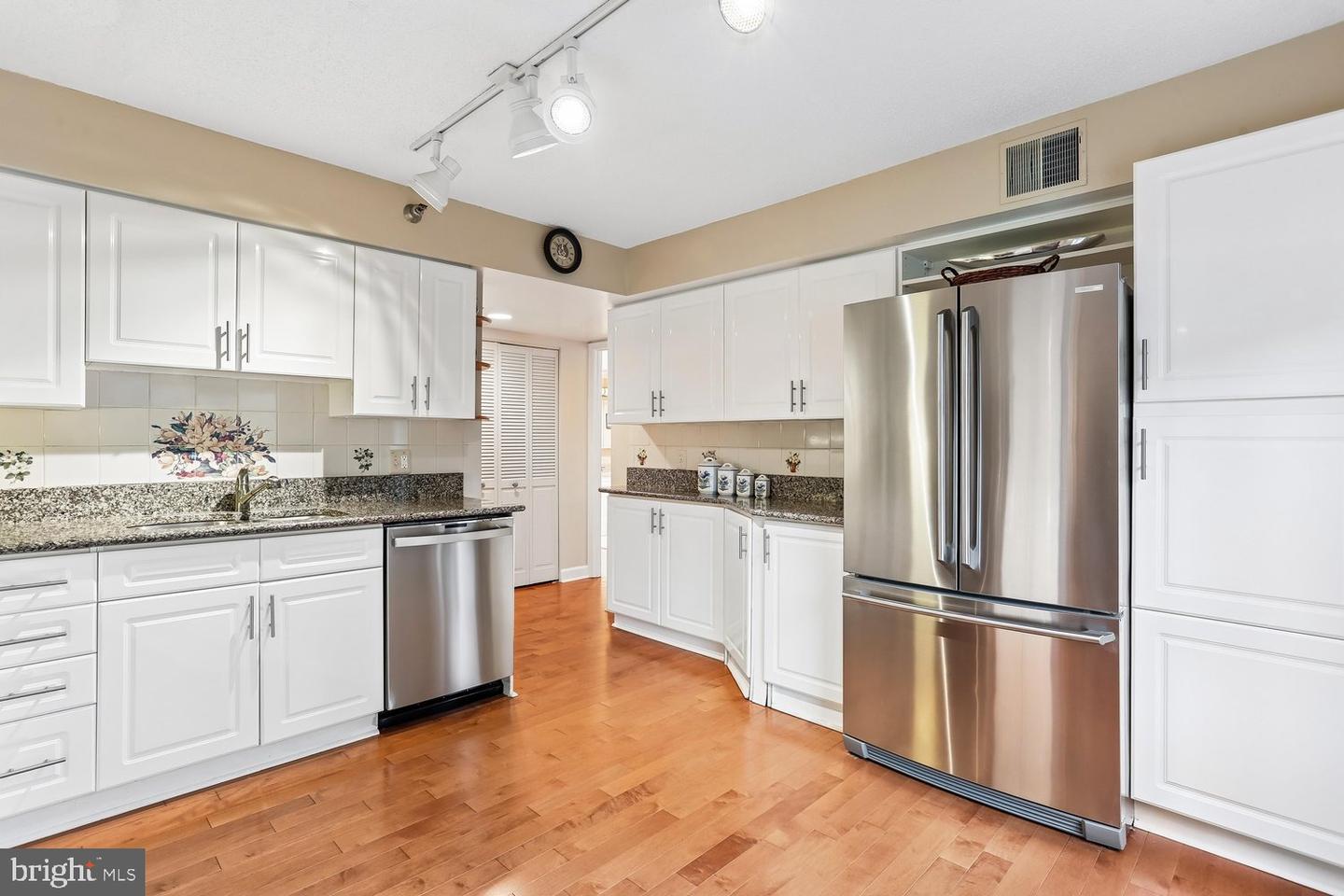 14809 PENNFIELD CIR #210 Property Photo 1