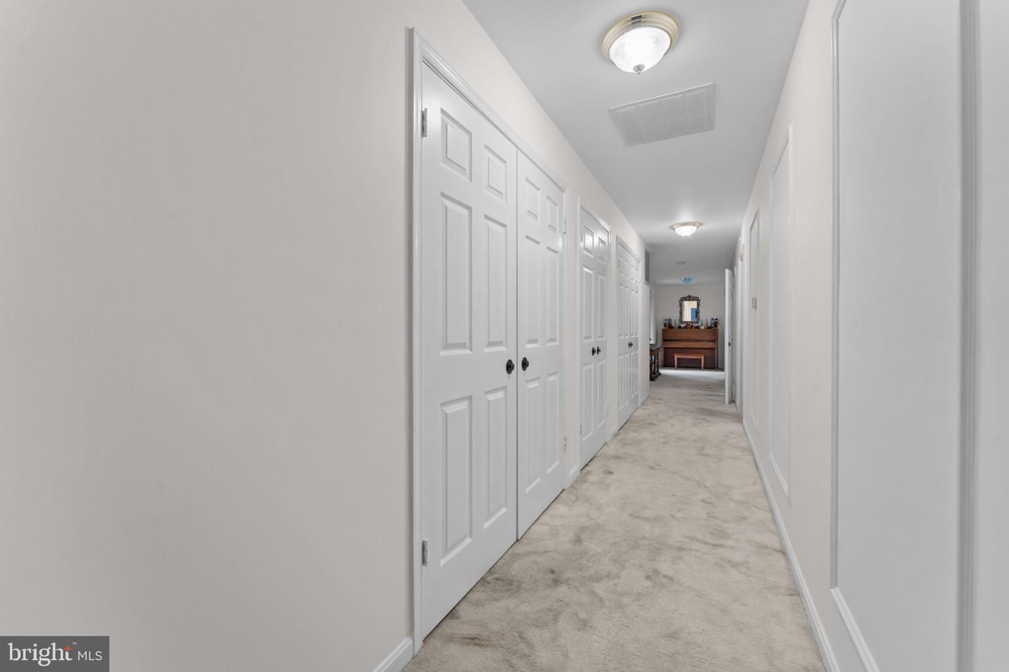 17801 October Ct Property Photo 9