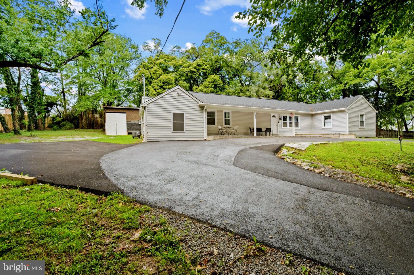 13416 Clifton Rd Property Photo 1