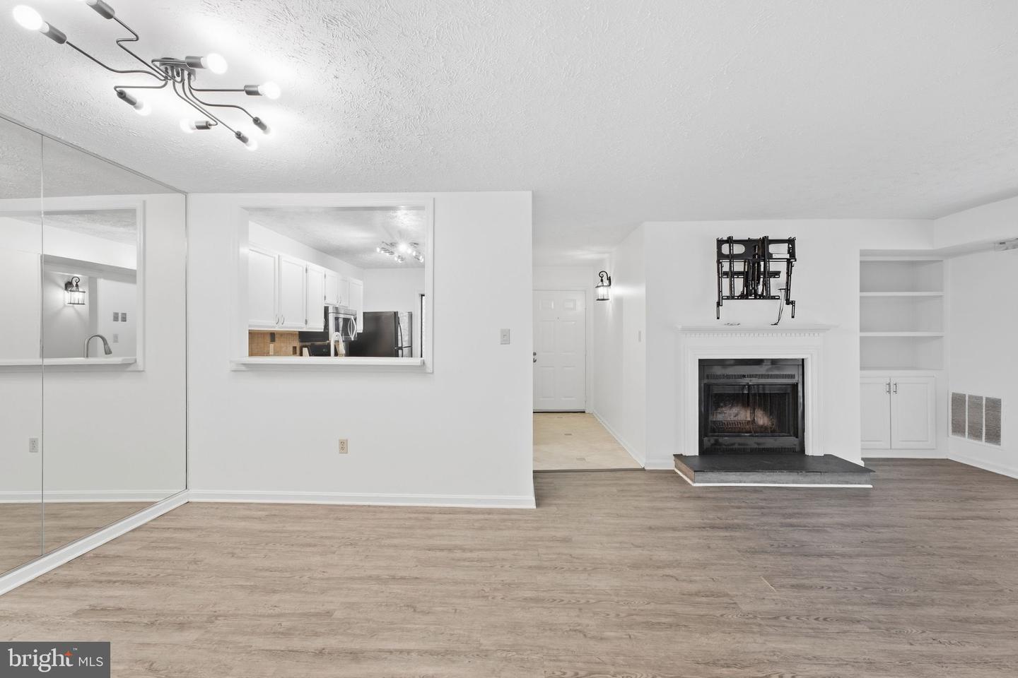 898 Windbrooke Dr #898 Property Photo 12