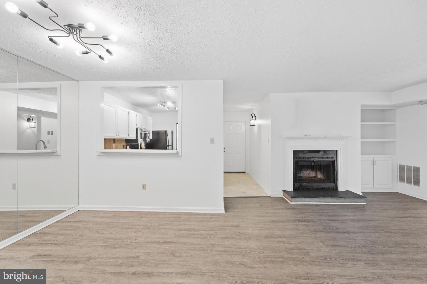 898 Windbrooke Dr #898 Property Photo 16
