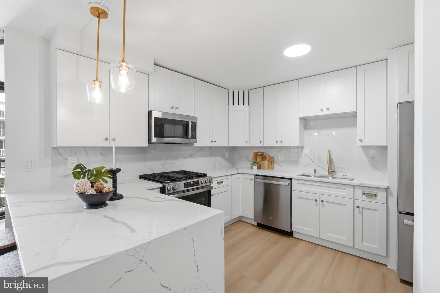 4620 N Park Ave #1601w Property Photo 12