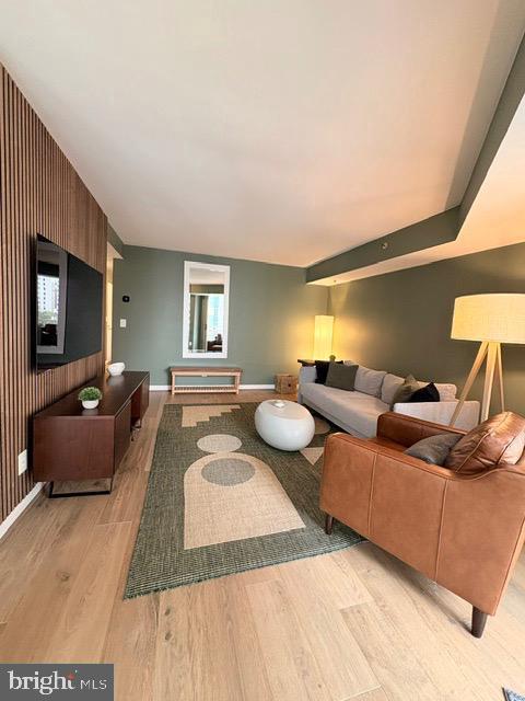 7500 Woodmont Ave #s907 Property Photo 6