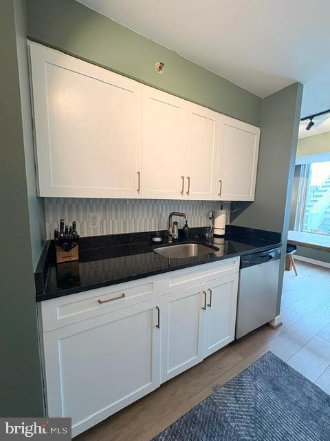 7500 Woodmont Ave #s907 Property Photo 12
