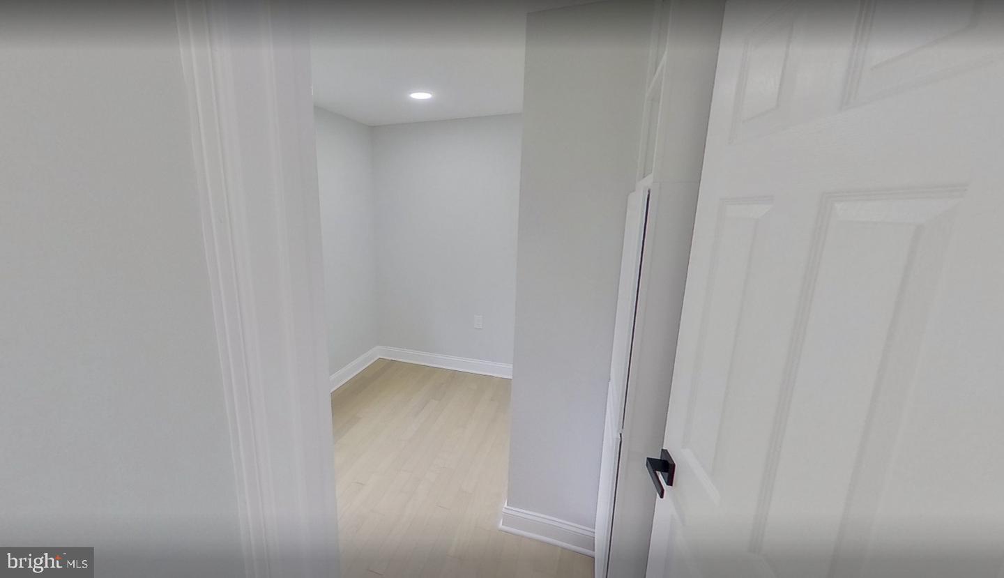303 Leighton Ave Property Photo 22