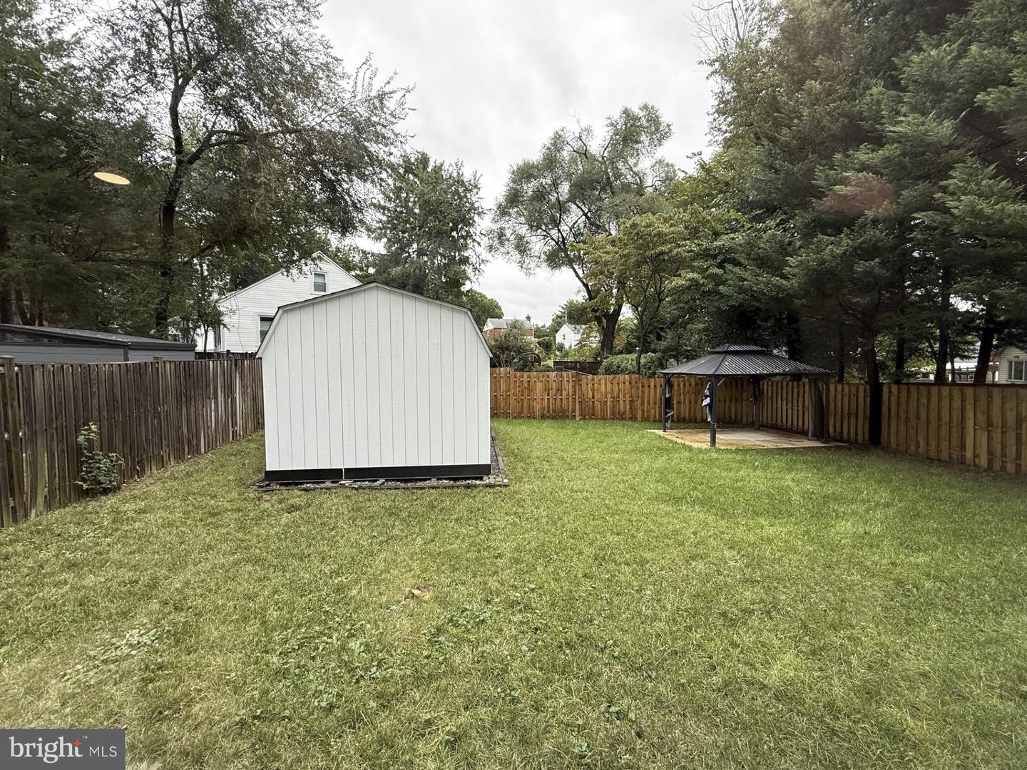 303 Leighton Ave Property Photo 25