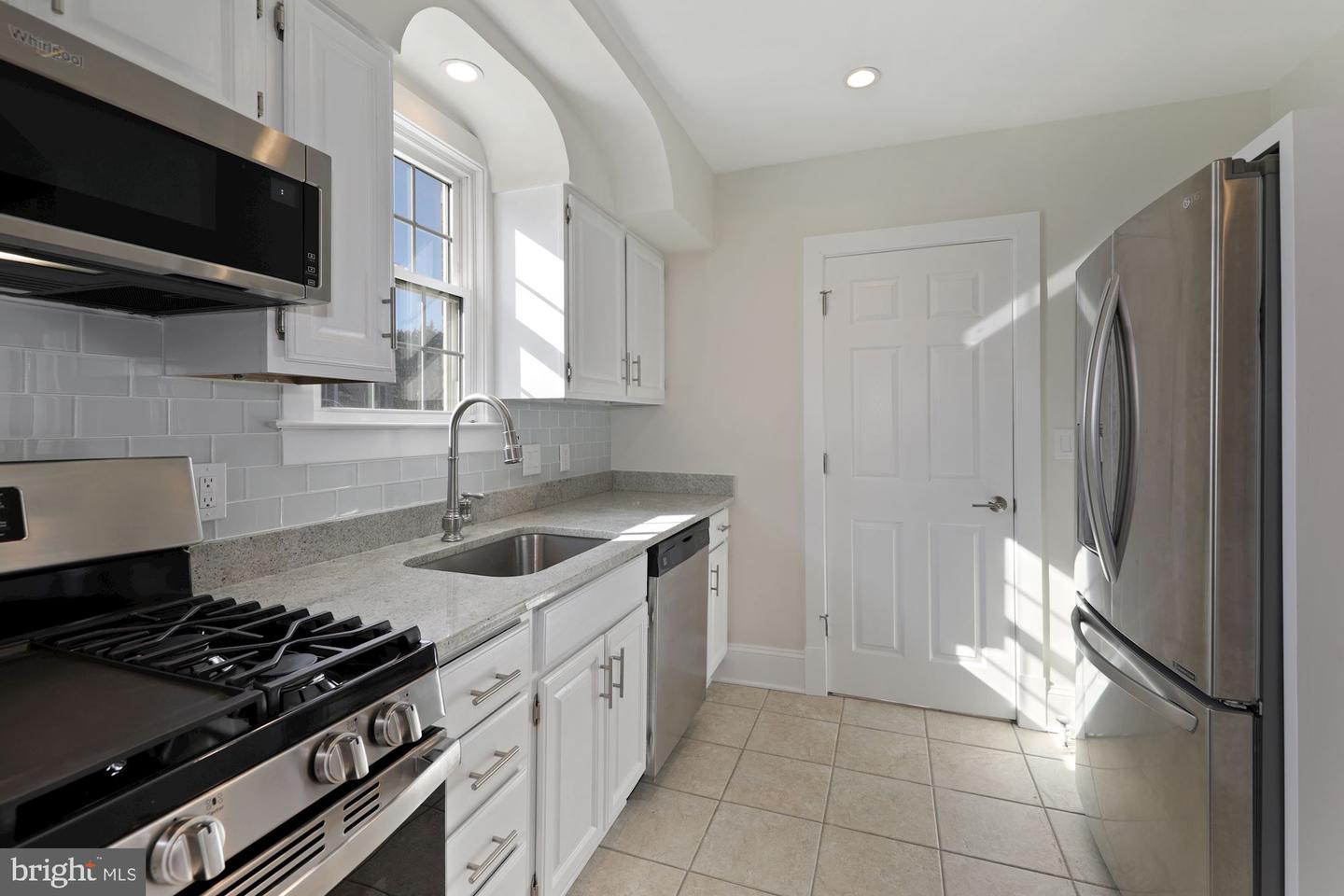 4816 Leland St Property Photo 12