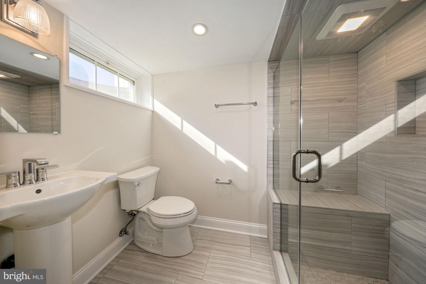 4816 Leland St Property Photo 23