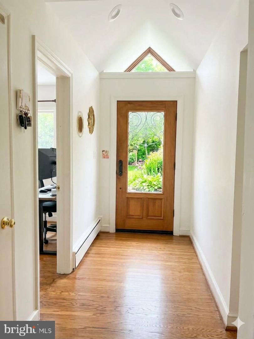 6304 Wiscasset Rd Property Photo 3