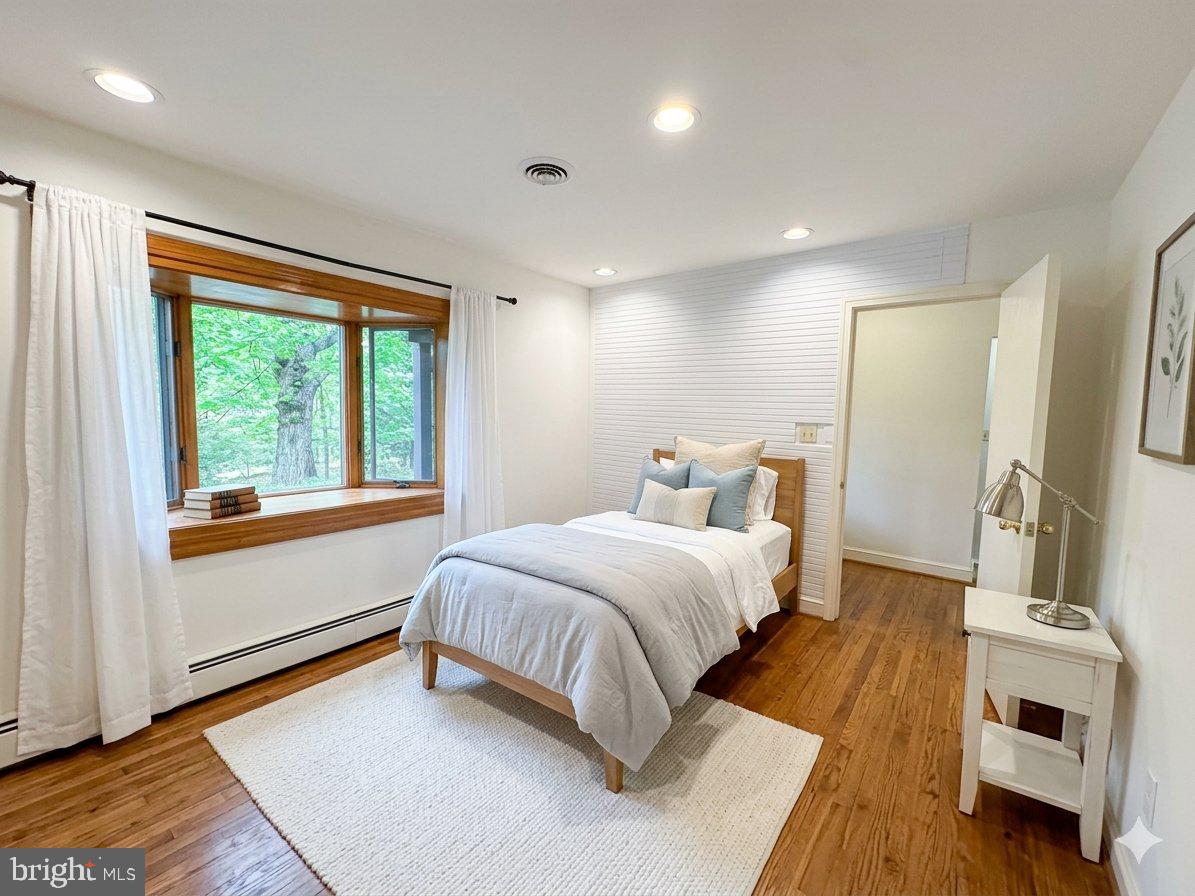 6304 Wiscasset Rd Property Photo 15