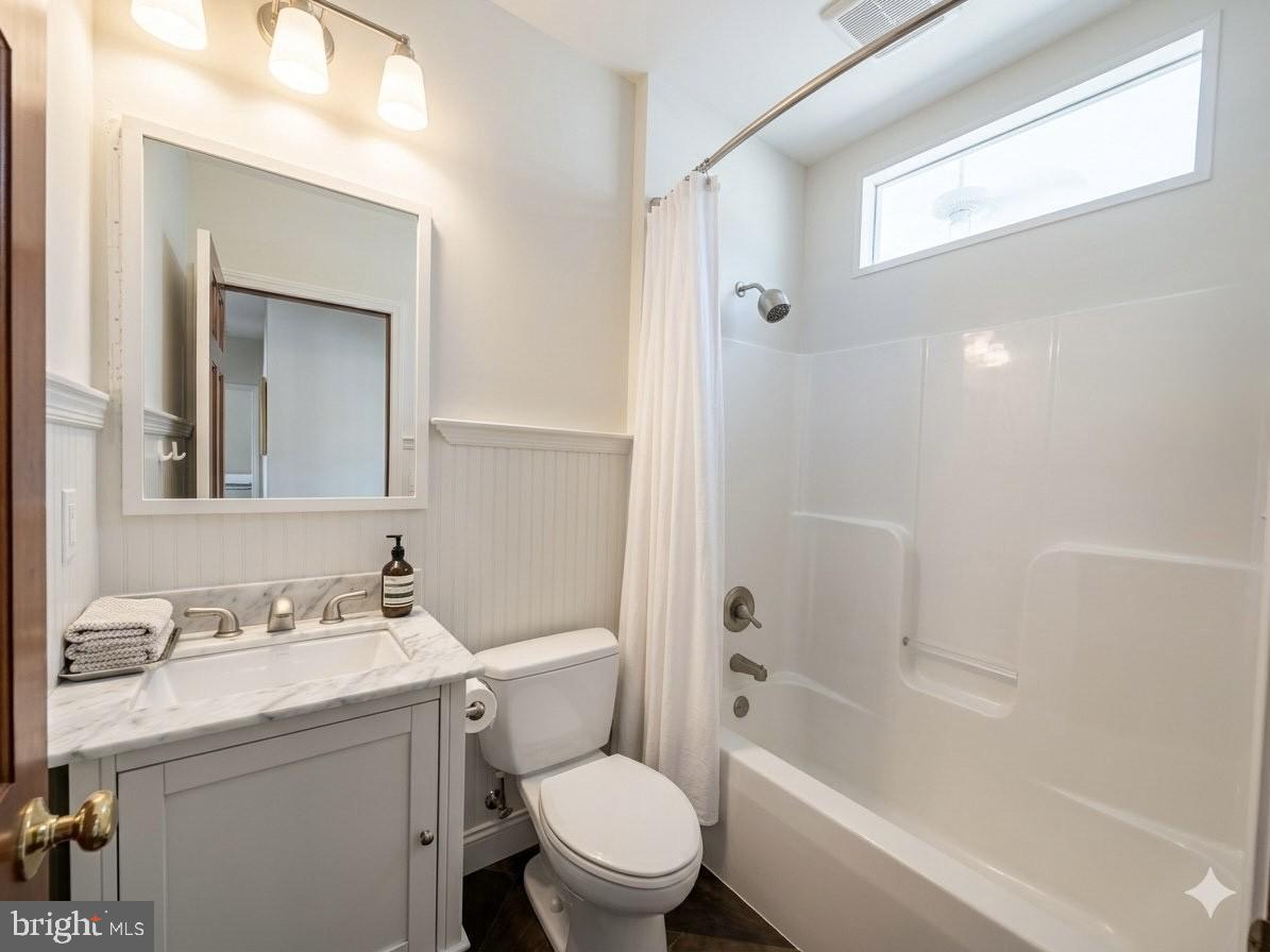 6304 Wiscasset Rd Property Photo 16