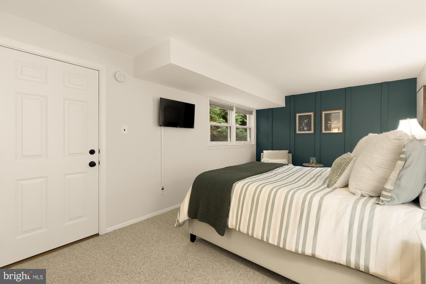 1024 Devere Dr Property Photo 27