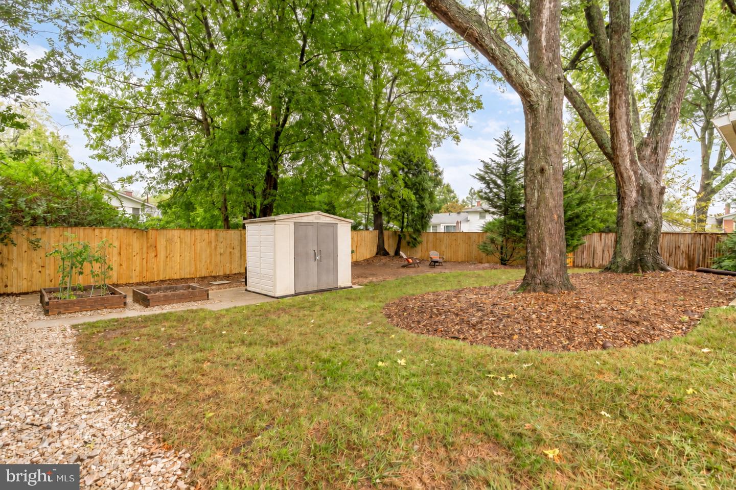 1024 Devere Dr Property Photo 37