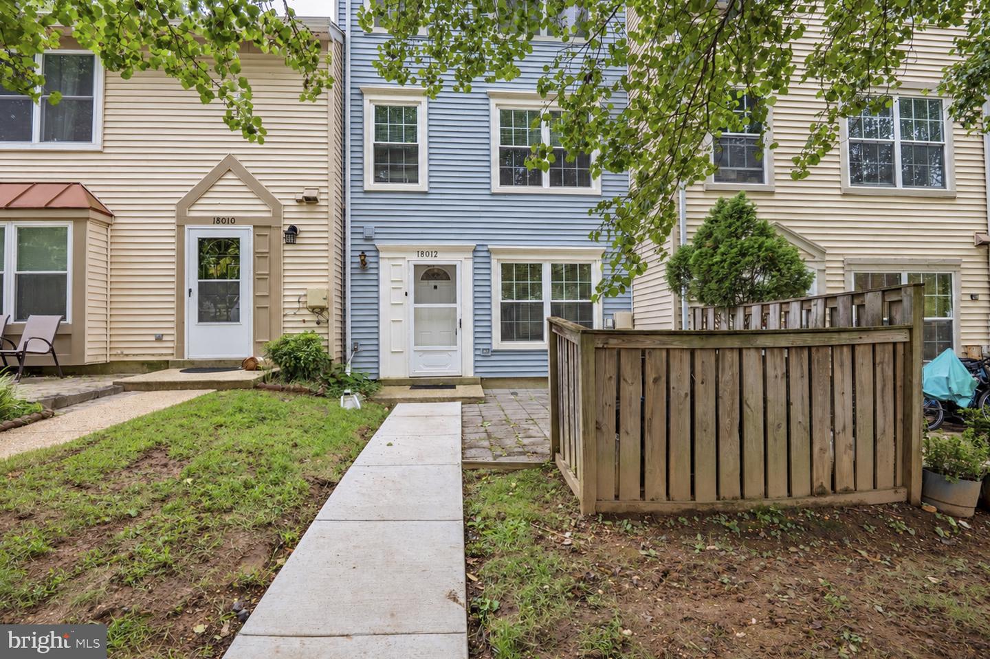 18012 GOLDEN SPRING CT #239 Property Photo 1