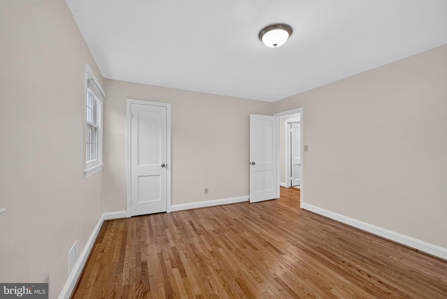 406 Gilmoure Dr Property Photo 22