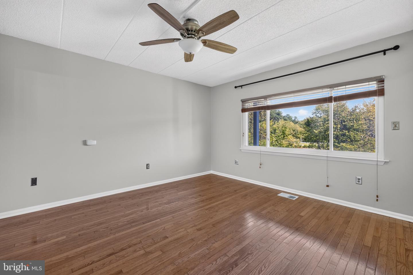 18245 Leman Lake Dr #608a Property Photo 9