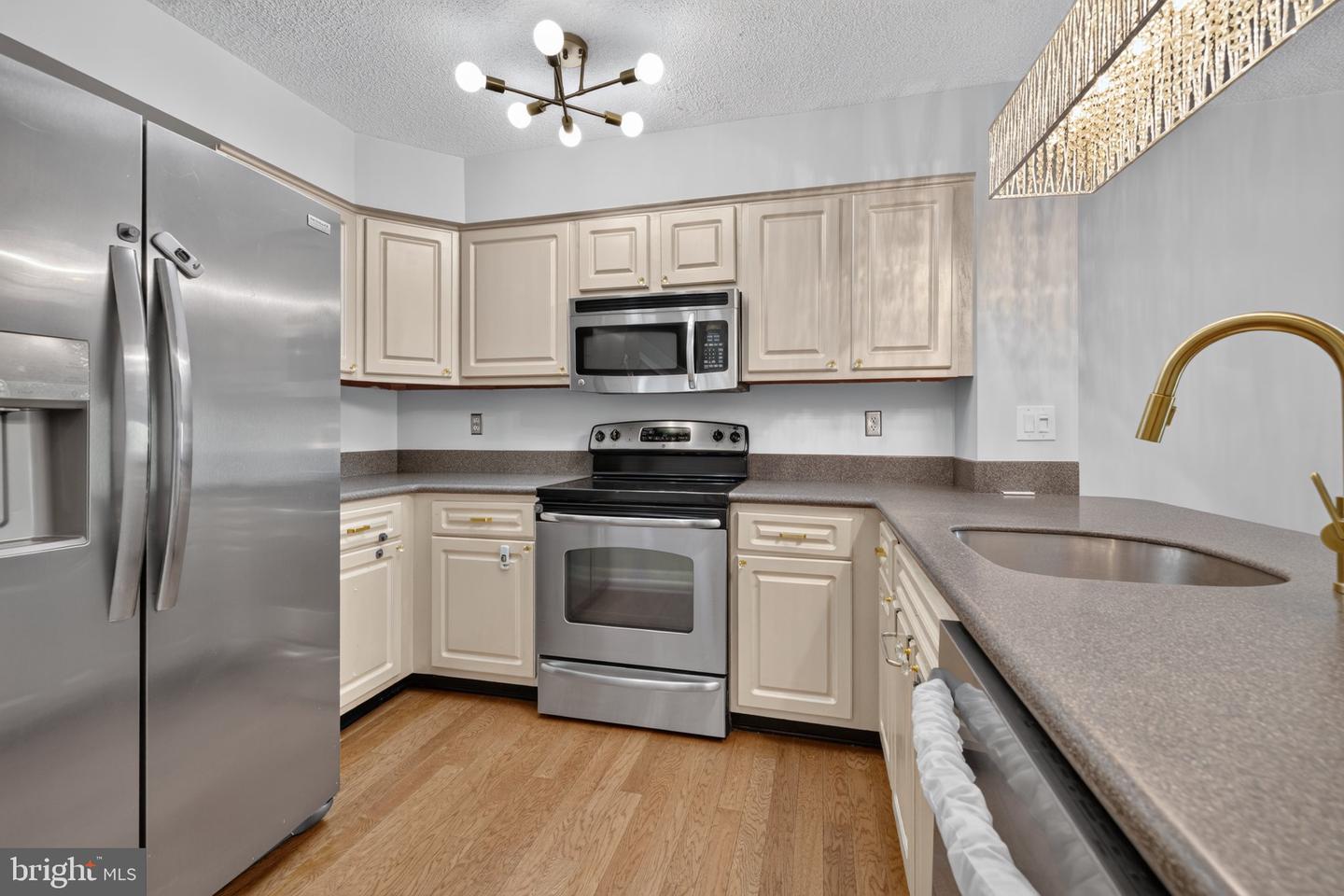 18245 Leman Lake Dr #608a Property Photo 17