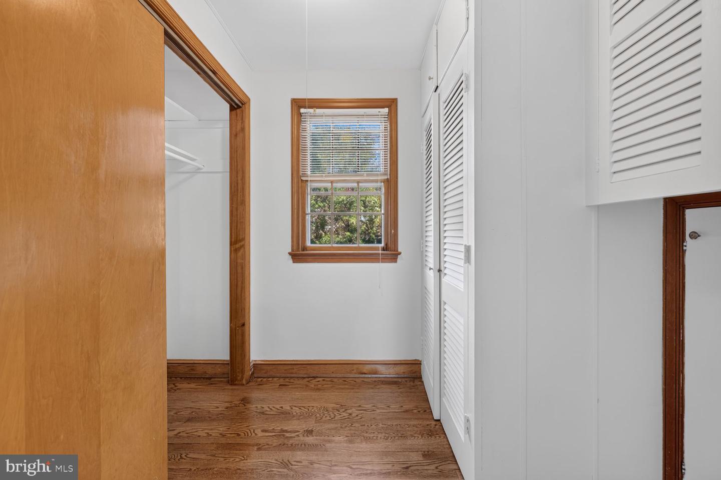 541 Brent Property Photo 15