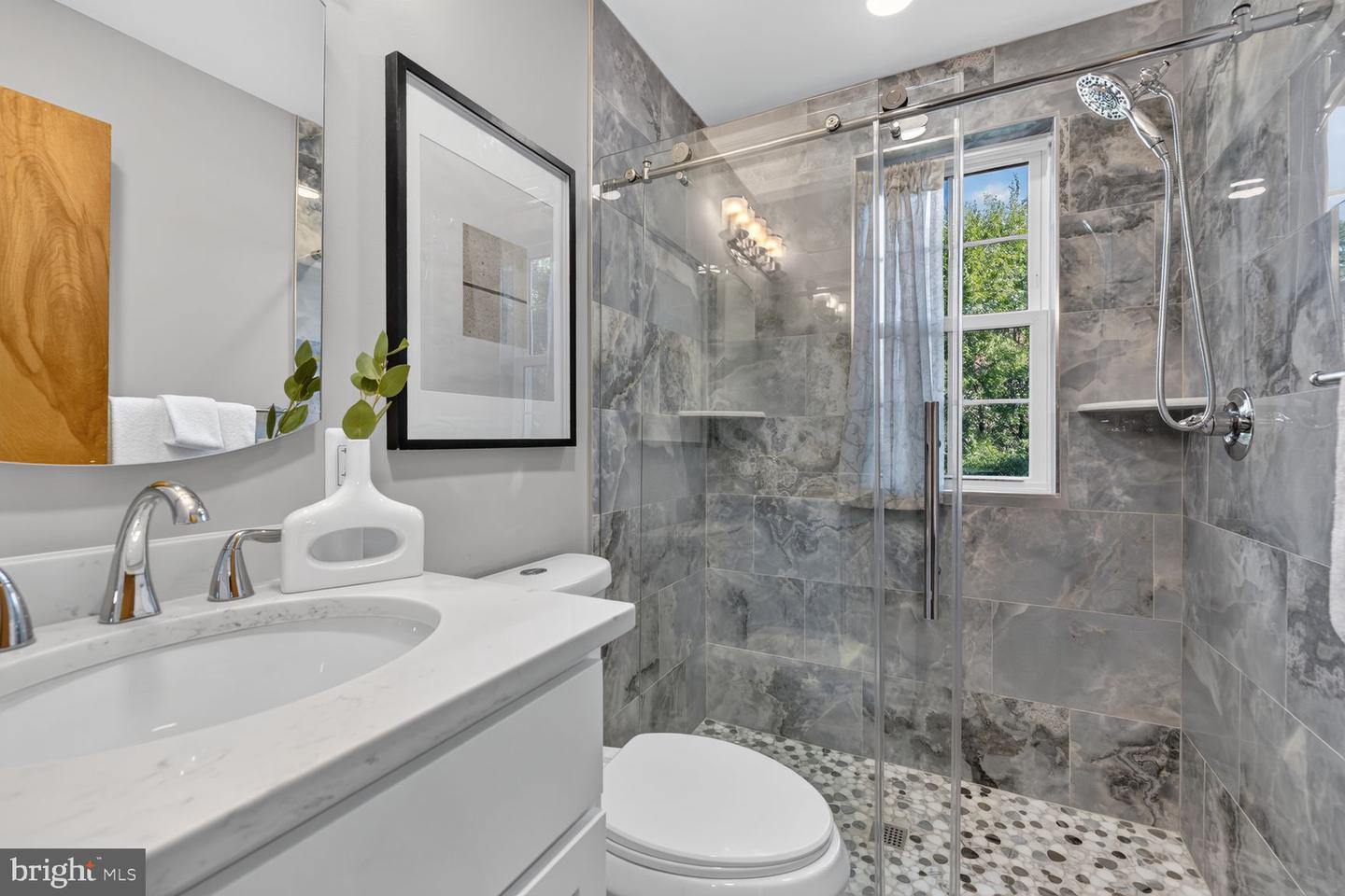541 Brent Property Photo 16