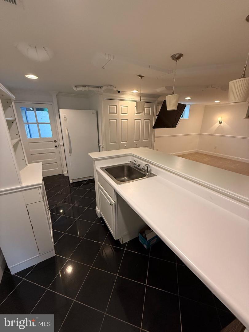 541 Brent Property Photo 25