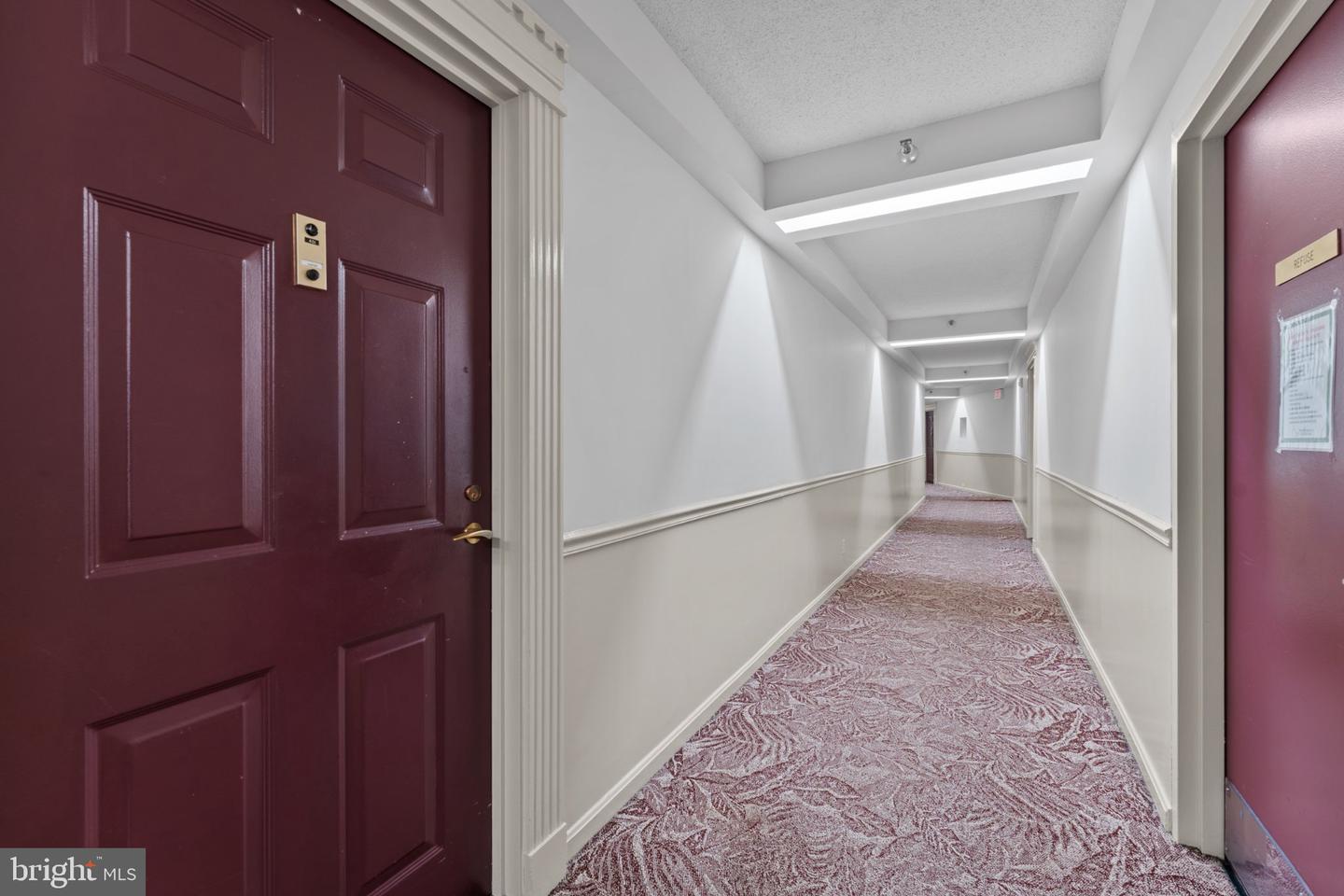 15101 Interlachen Dr #1-401 Property Photo 28