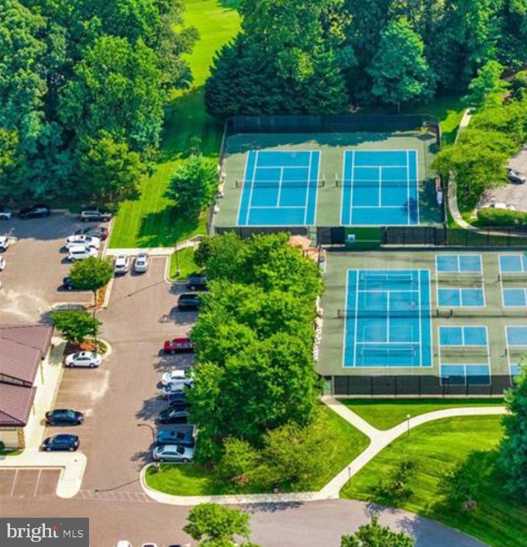 15101 Interlachen Dr #1-401 Property Photo 43