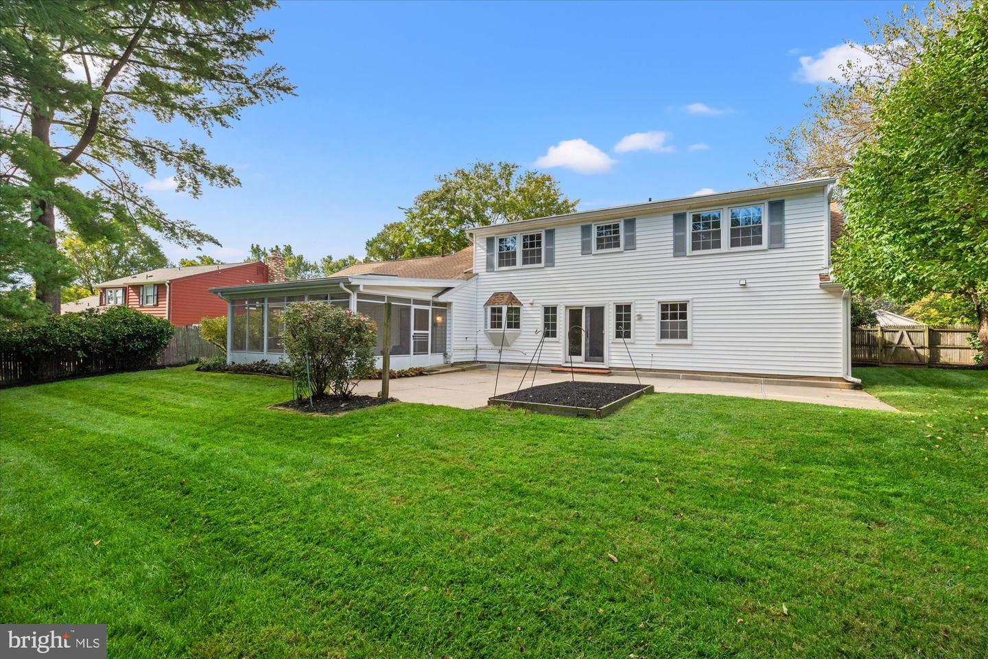13821 Bethpage Ln Property Photo 25