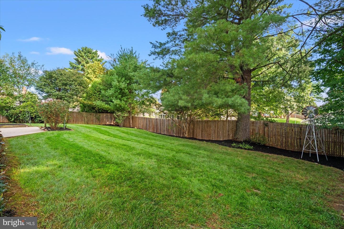 13821 Bethpage Ln Property Photo 26