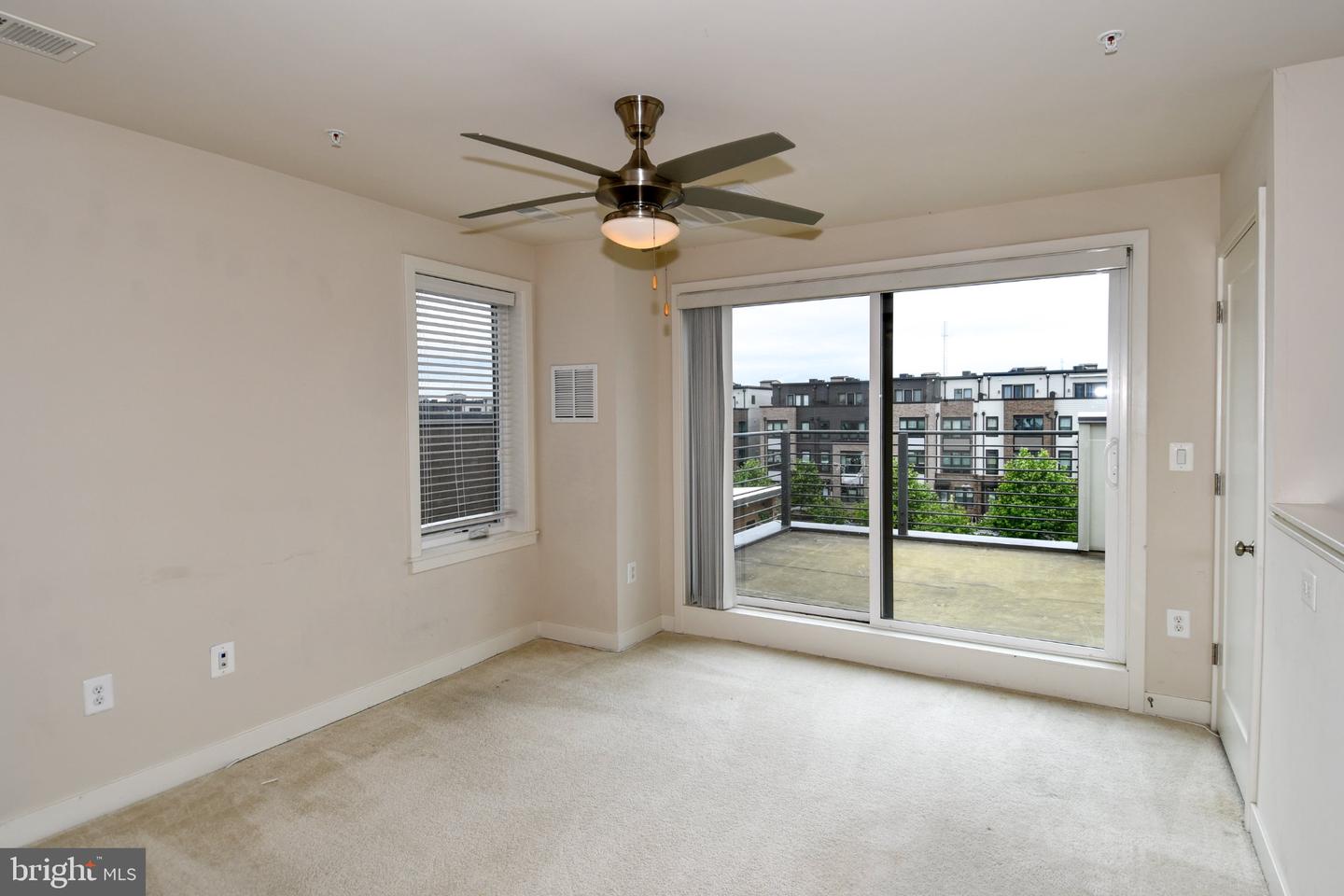 16301 Columbus Ave Property Photo 30
