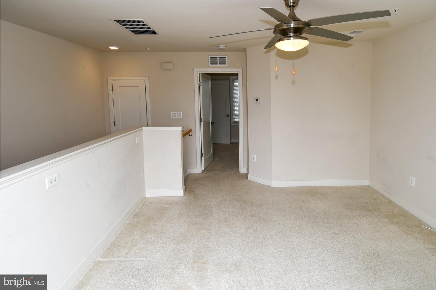 16301 Columbus Ave Property Photo 34