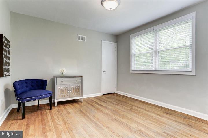 2308 Linden Ln Property Photo 15
