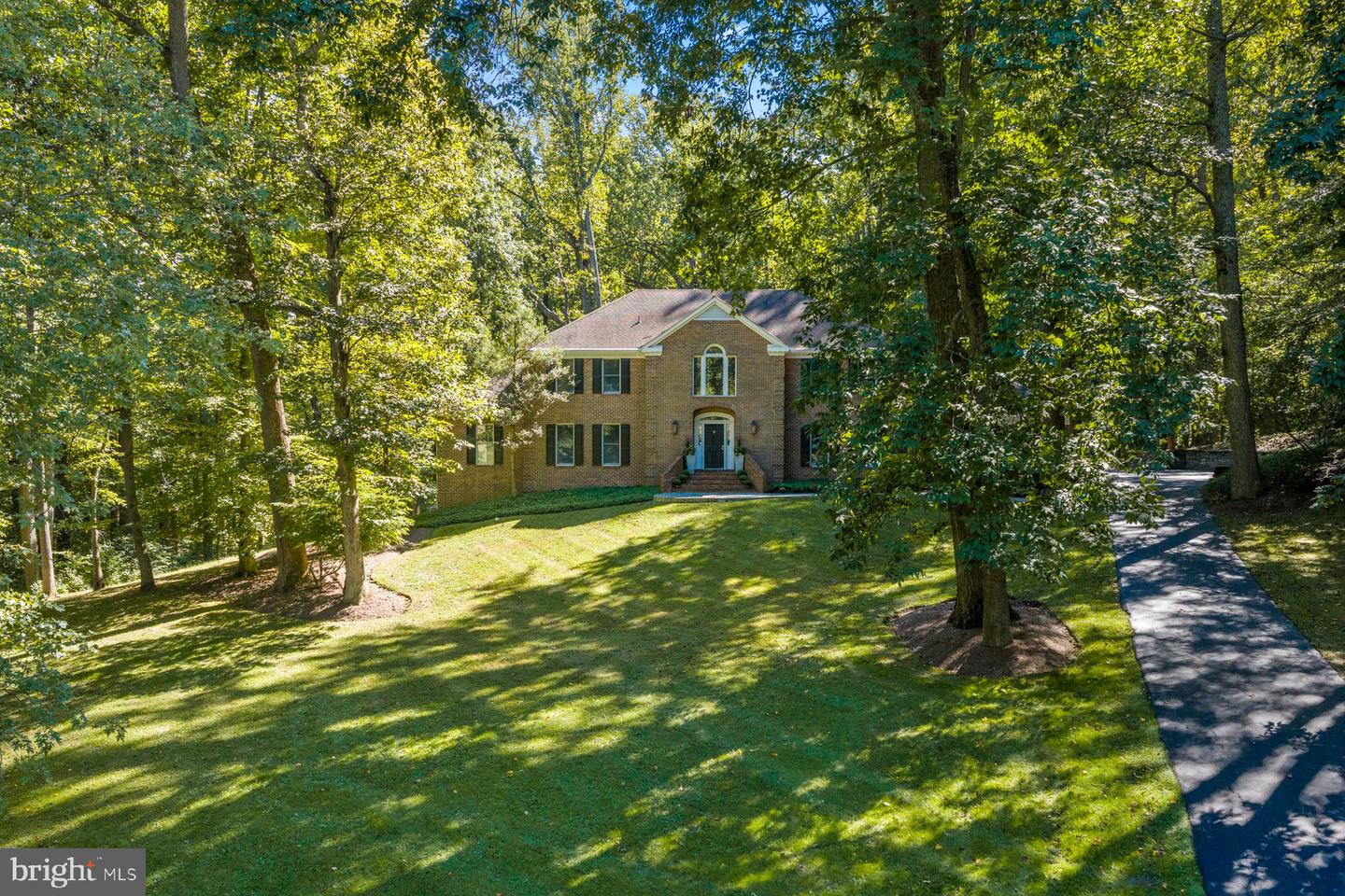 2426 WESTMINSTER DR Property Photo 1