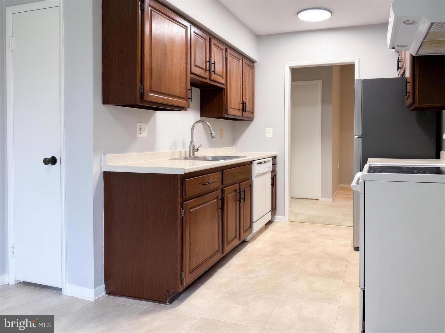 15301 Pine Orchard Dr #86-3j Property Photo 11