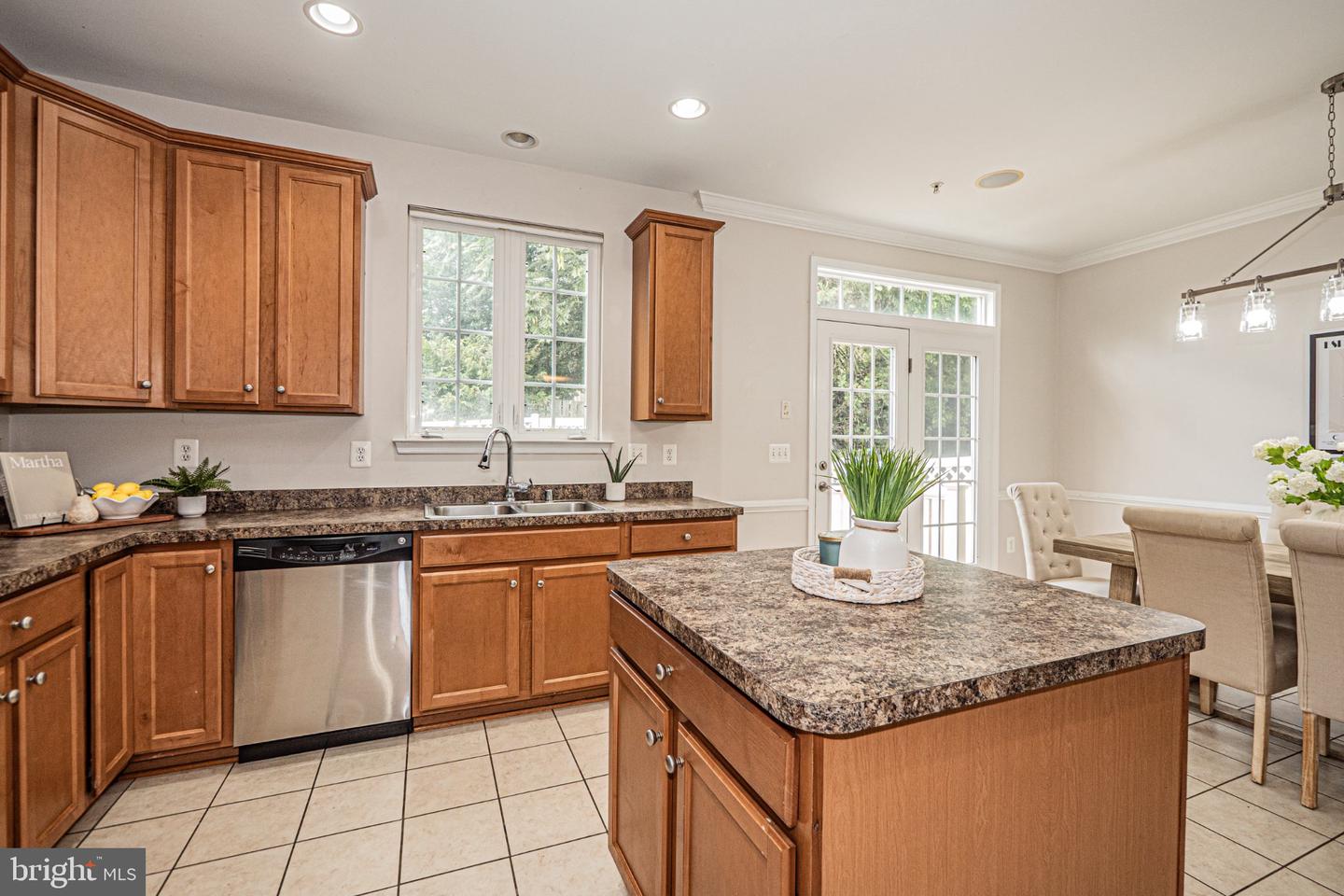 25530 Joy Ln Property Photo 9