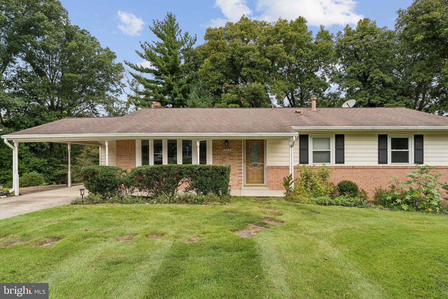 1506 AINSLEY RD Property Photo 1