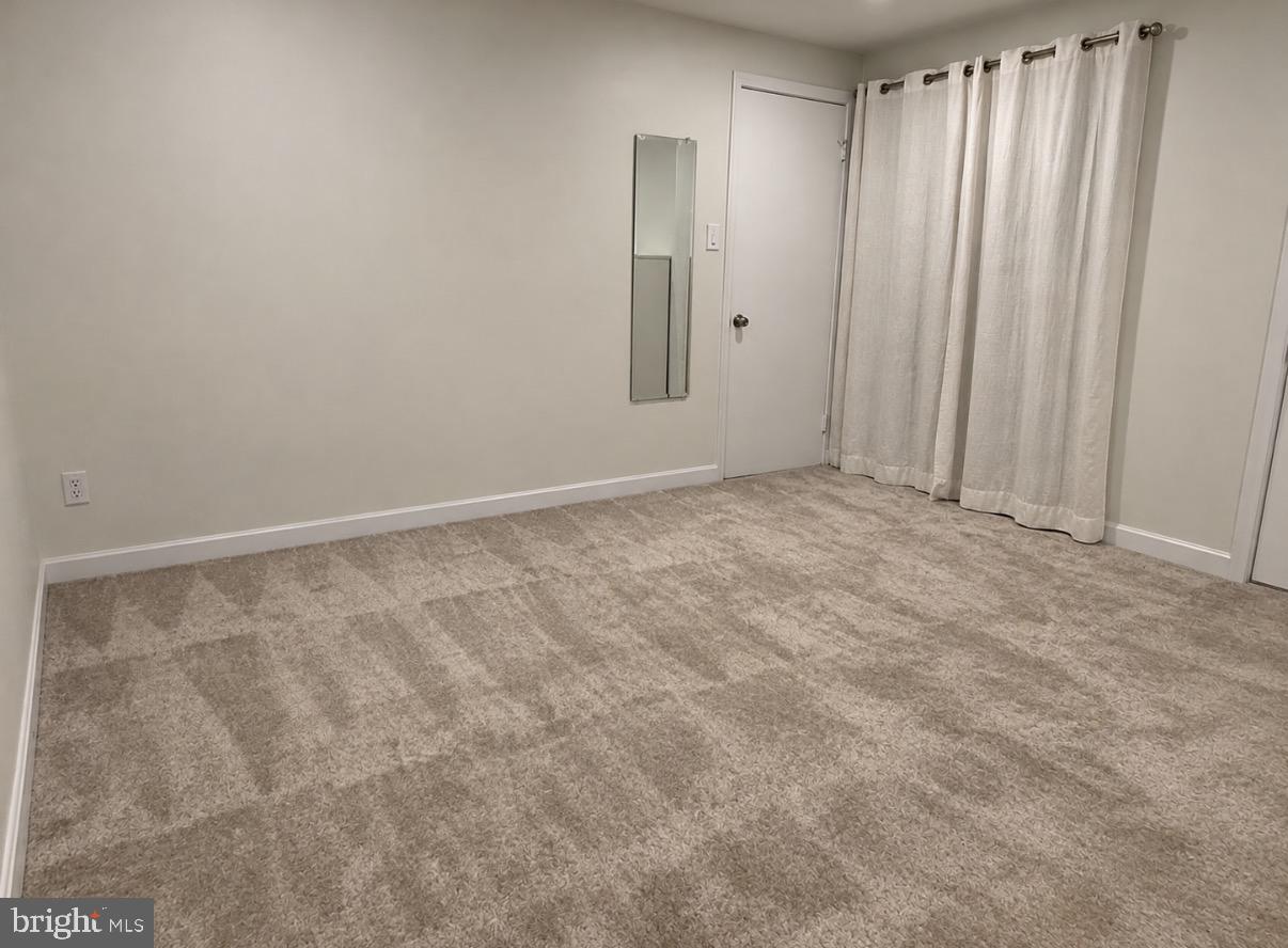 2734 Ashmont Ter Property Photo 12