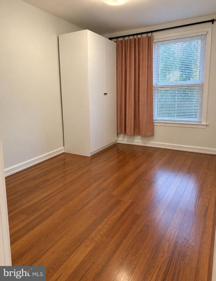 2734 Ashmont Ter Property Photo 14