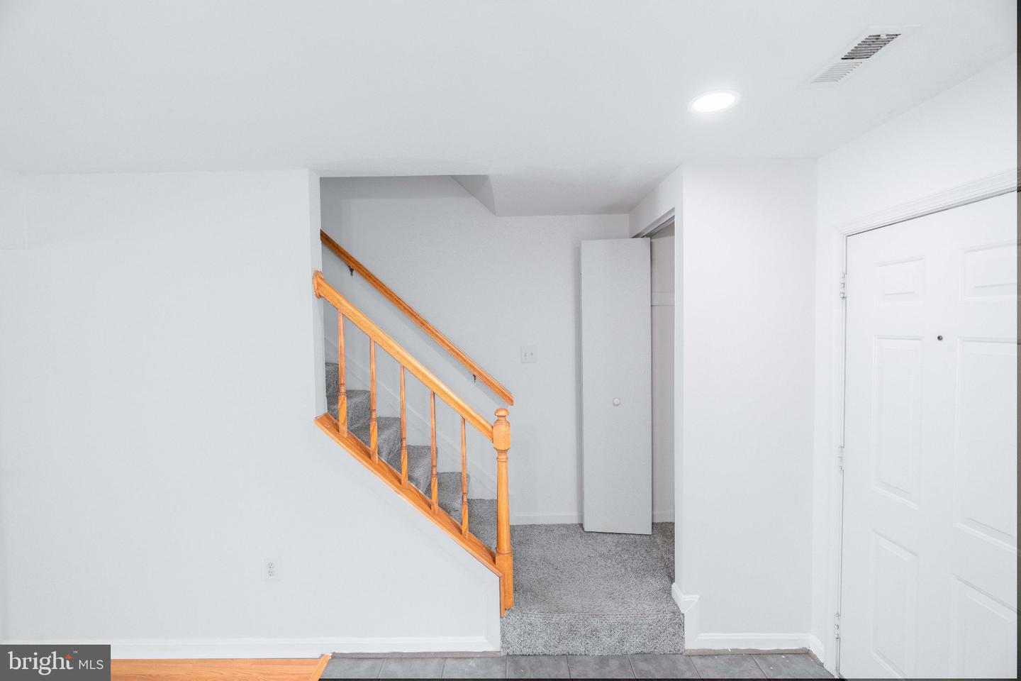 2922 Strauss Ter Property Photo 7