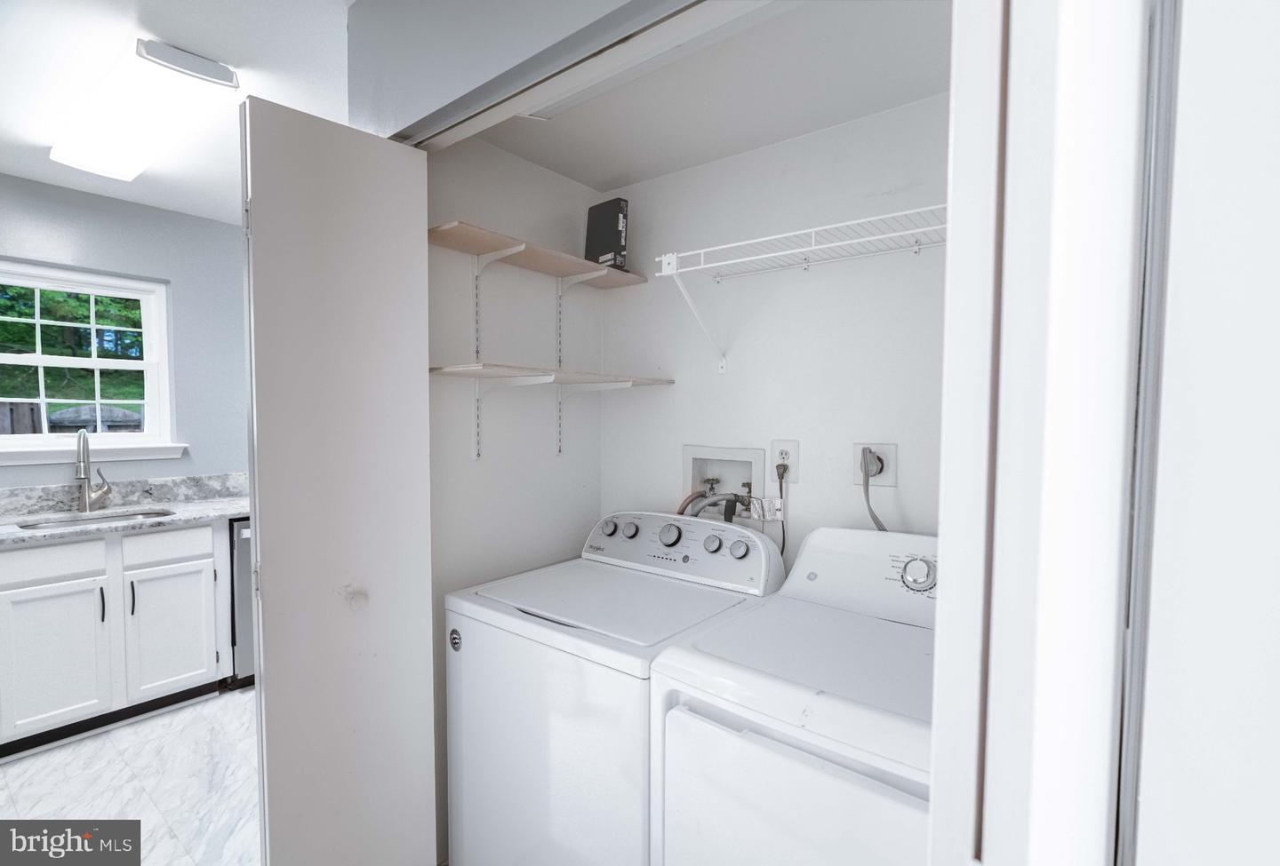 2922 Strauss Ter Property Photo 14