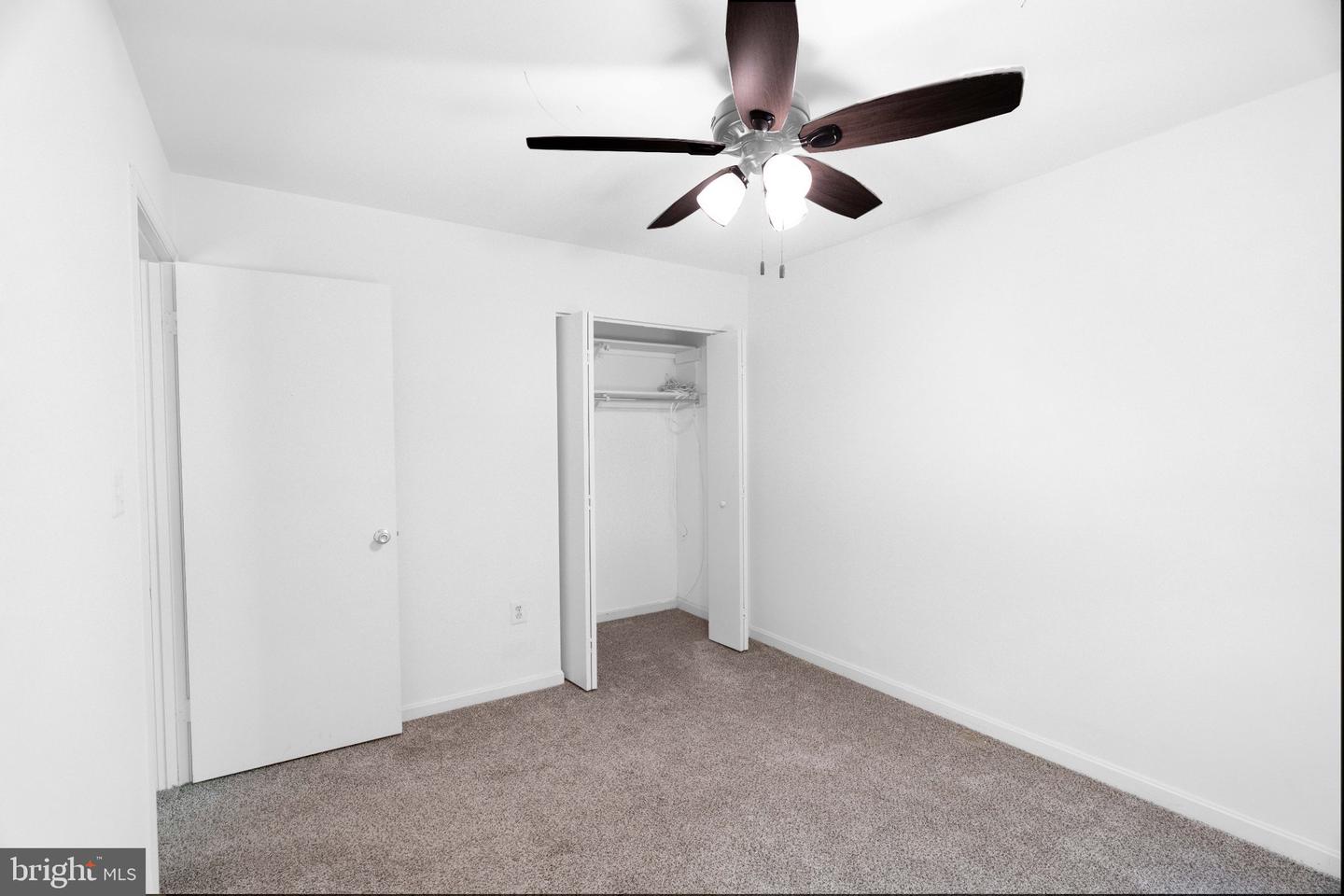 2922 Strauss Ter Property Photo 27