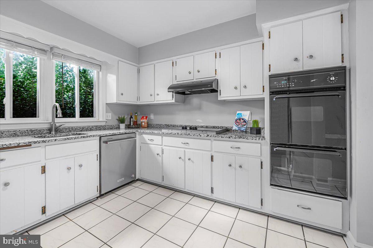 14404 Tarpon Ter Property Photo 14